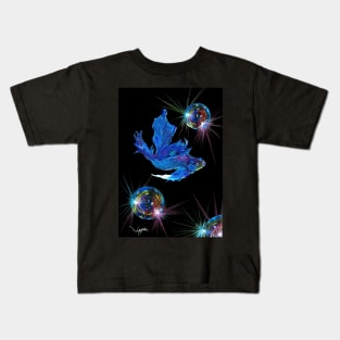Siamese Fighting Fish and Colorful Shiny Bubbles Kids T-Shirt